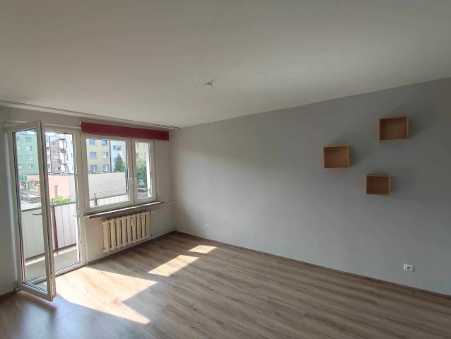 Mieszkanie 2-pokojowe Krapkowice Otmęt, os. XXX-lecia. Zdjęcie 1