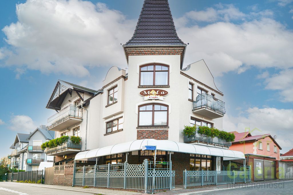 dom wolnostojący, 9 pokoi Międzywodzie