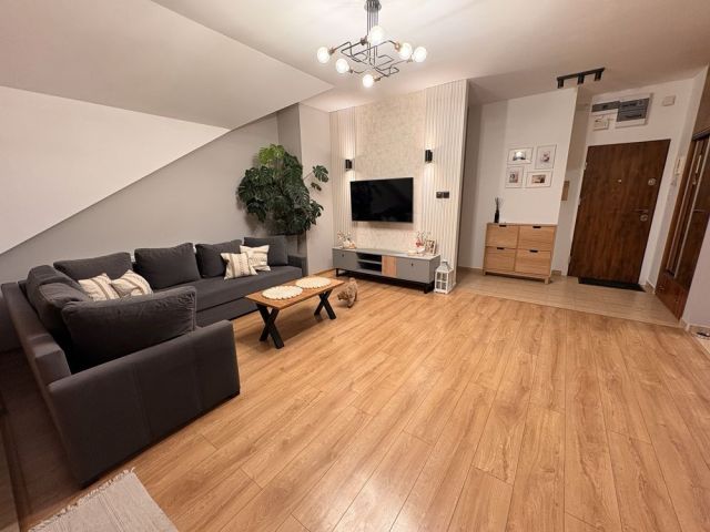 Mieszkanie 3-pokojowe Grodzisk Mazowiecki. Zdjęcie 1