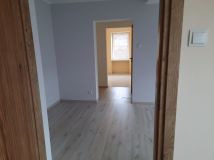 Mieszkanie 3-pokojowe Legnica, ul. Senatorska. Zdjęcie 2