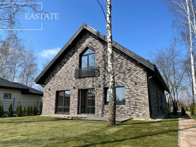 bliźniak, 4 pokoje Konstancin-Jeziorna. Zdjęcie 2