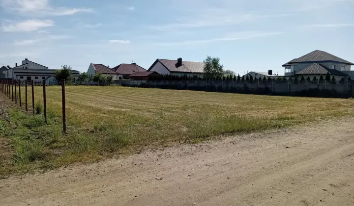 Działka budowlana Dzięczyna