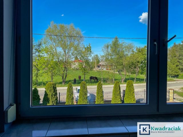 dom wolnostojący, 5 pokoi Besko, ul. Wiejska. Zdjęcie 14