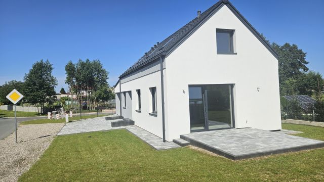 dom wolnostojący Mariantów. Zdjęcie 1