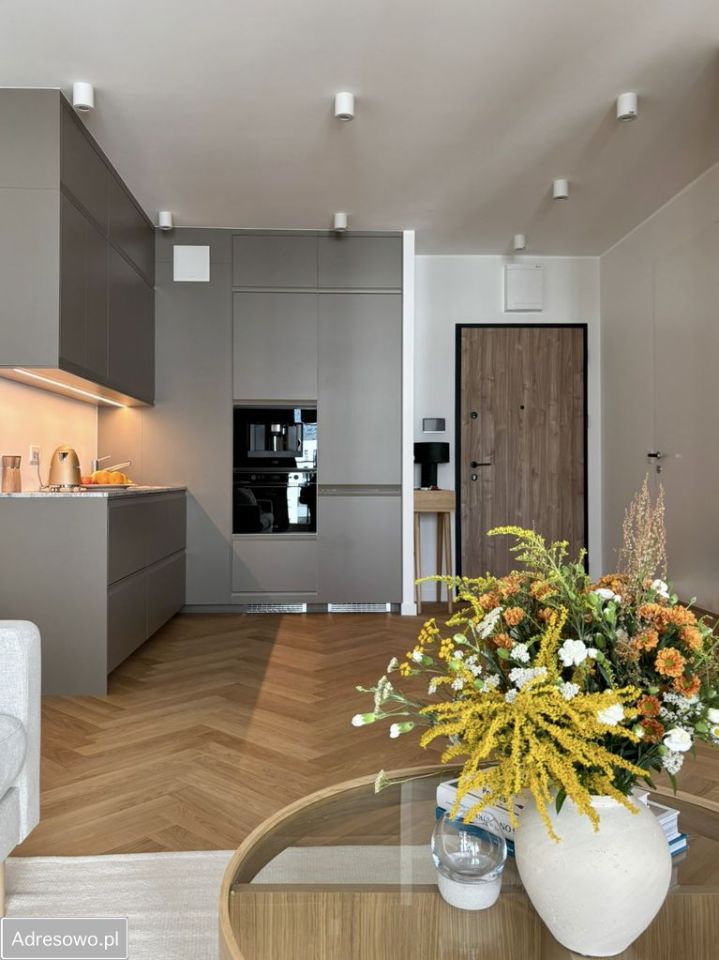 Mieszkanie 2-pokojowe Warszawa Śródmieście, ul. Chmielna. Zdjęcie 13