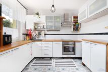 Mieszkanie 3-pokojowe Bielsko-Biała Kamienica, ul. Karpacka