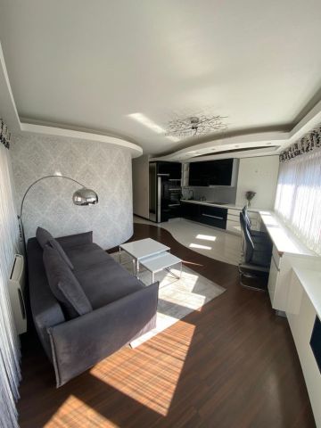 Mieszkanie 3-pokojowe Kraków Podgórze, ul. Stoigniewa. Zdjęcie 1