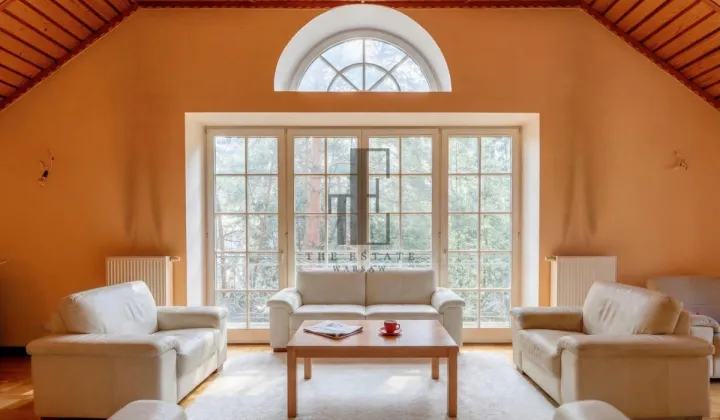 dom wolnostojący, 9 pokoi Pruszków