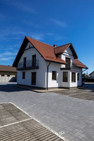 dom wolnostojący, 5 pokoi Kęty. Zdjęcie 3