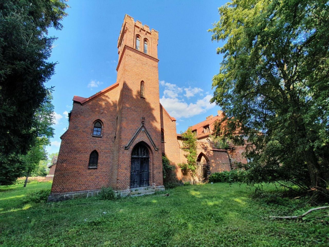 Nieruchomość komercyjna Opaleniec. Zdjęcie 1