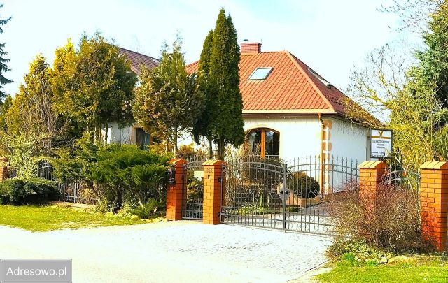 dom wolnostojący, 5 pokoi Strachosław. Zdjęcie 1