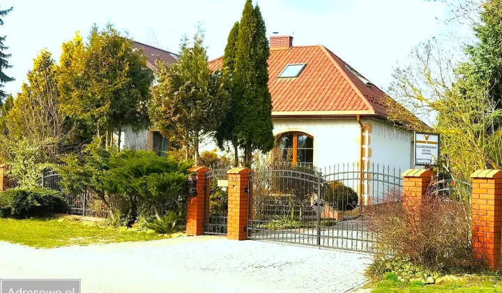 dom wolnostojący, 5 pokoi Strachosław
