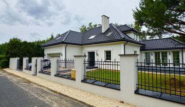 dom wolnostojący, 7 pokoi Rozalin, ul. Jagodowa