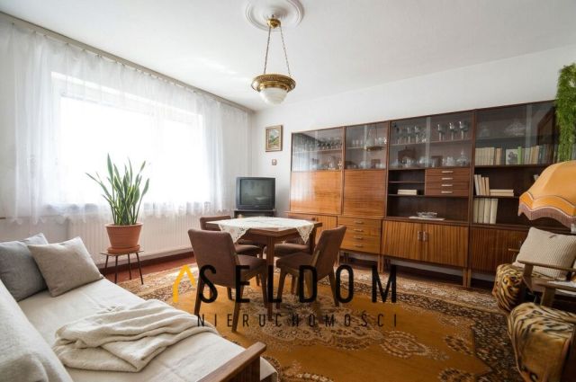 dom wolnostojący, 4 pokoje Opole Chabrów. Zdjęcie 1