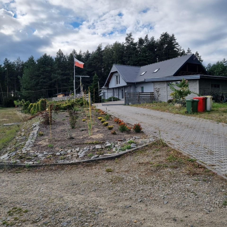 dom wolnostojący, 7 pokoi Bukowina Sycowska. Zdjęcie 1