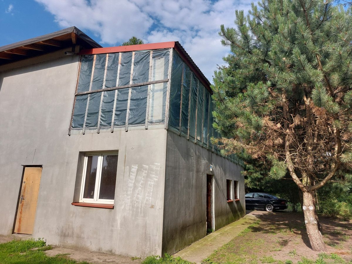 dom wolnostojący, 4 pokoje Łobódź