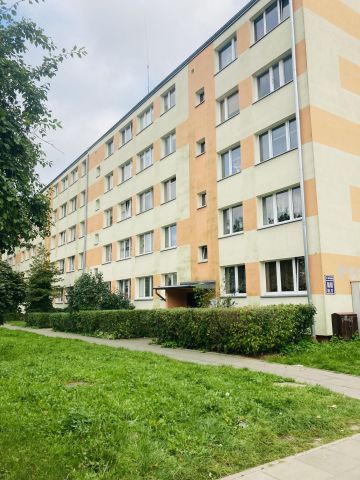 Mieszkanie 3-pokojowe Piotrków Trybunalski Belzatka, ul. Belzacka. Zdjęcie 1