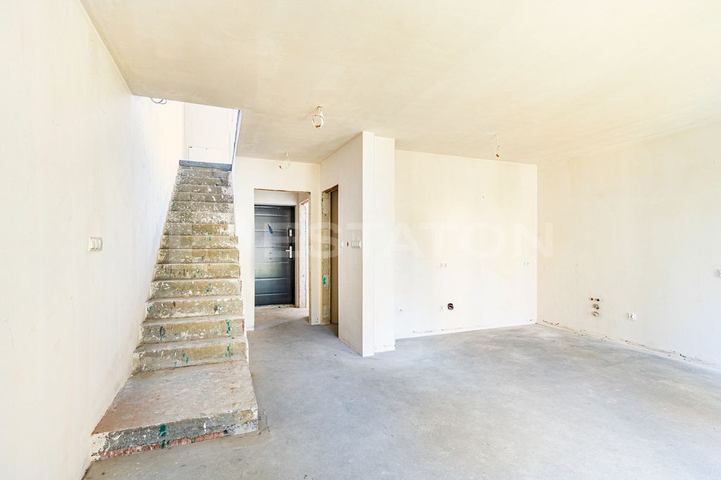 dom szeregowy, 4 pokoje Rzeszów Miłocin, ul. Laurowa. Zdjęcie 2