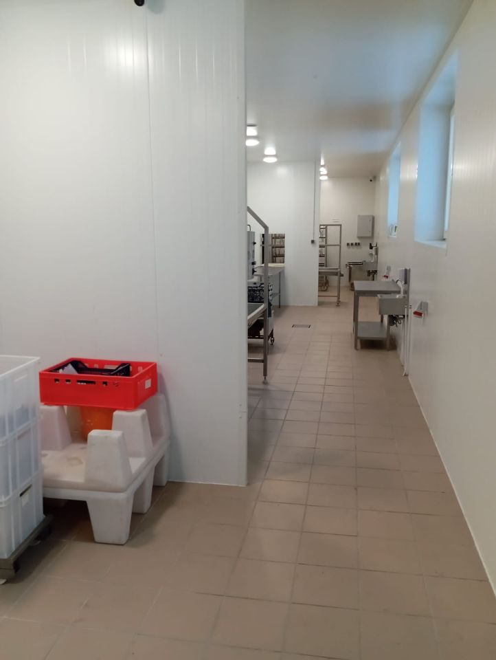 Nieruchomość komercyjna Osiecza Pierwsza. Zdjęcie 6