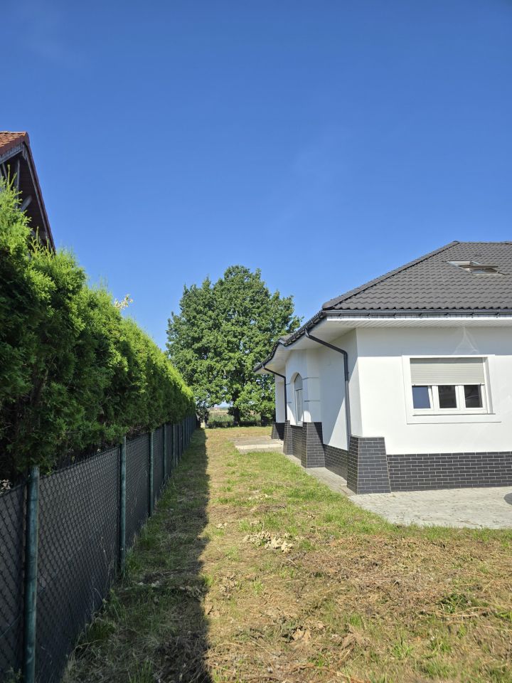 dom wolnostojący, 5 pokoi Osiedle Poznańskie, ul. Klonowa. Zdjęcie 4