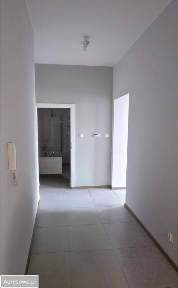 Mieszkanie 3-pokojowe Świdnica Centrum, pl. 1000-lecia Państwa. Zdjęcie 4