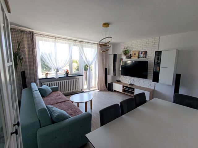 Mieszkanie 3-pokojowe Dobrowo. Zdjęcie 1