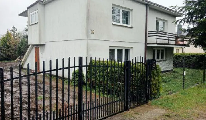 dom wolnostojący, 7 pokoi Pabianice Centrum, ul. Krakowska