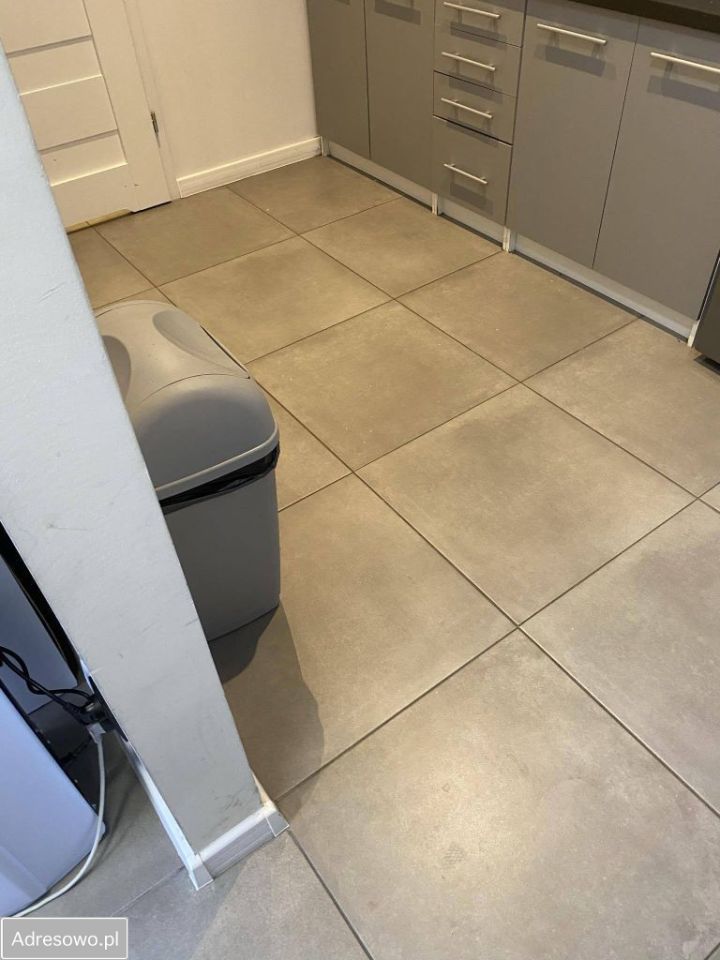 Lokal Kielce Centrum, al. IX Wieków Kielc. Zdjęcie 7