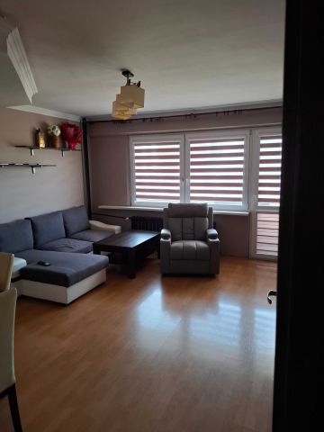 Mieszkanie 3-pokojowe Żychlin, ul. Romualda Traugutta. Zdjęcie 1