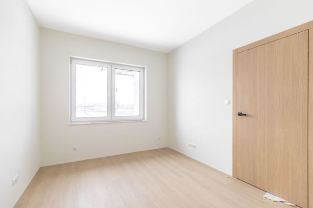 bliźniak, 5 pokoi Dys. Zdjęcie 8