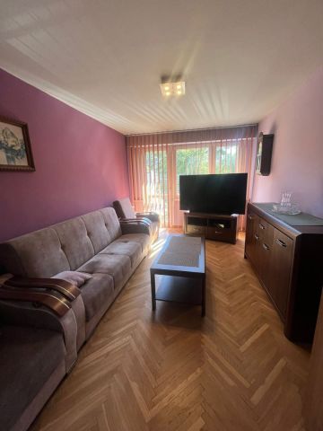 Mieszkanie 3-pokojowe Pabianice, ul. gen. Jarosława Dąbrowskiego. Zdjęcie 1