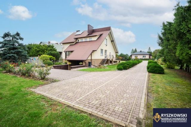 dom wolnostojący, 6 pokoi Zwódne. Zdjęcie 2