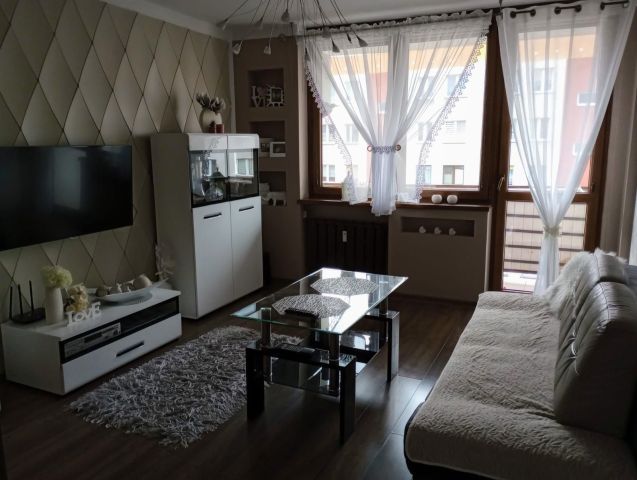 Mieszkanie 3-pokojowe Głogów, ul. Wojska Polskiego. Zdjęcie 1