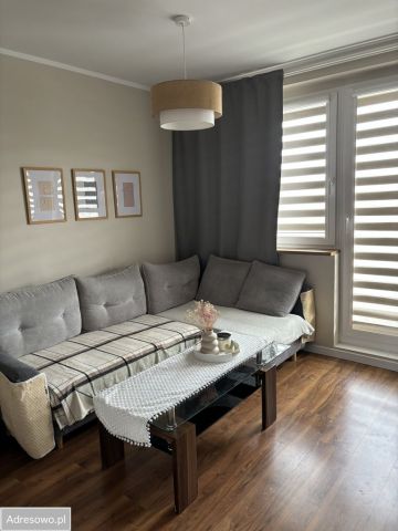 Mieszkanie 3-pokojowe Ruda Śląska Wirek, ul. Obrońców Westerplatte. Zdjęcie 1