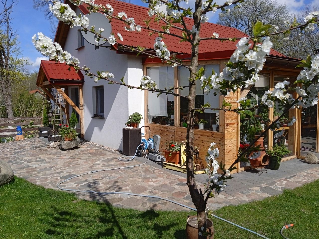 dom wolnostojący, 4 pokoje Dłużec. Zdjęcie 2