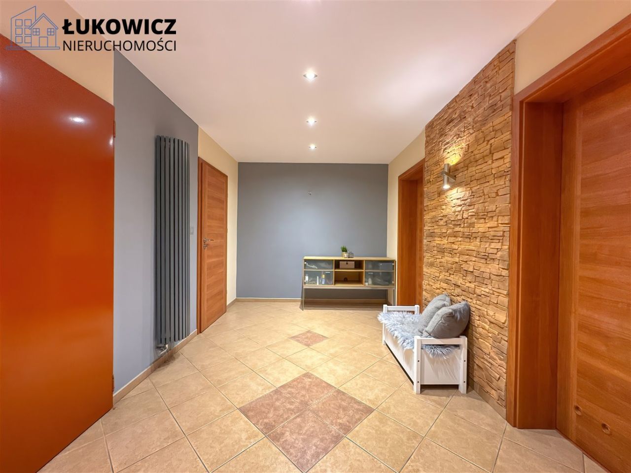 dom wolnostojący, 3 pokoje Cisiec. Zdjęcie 24