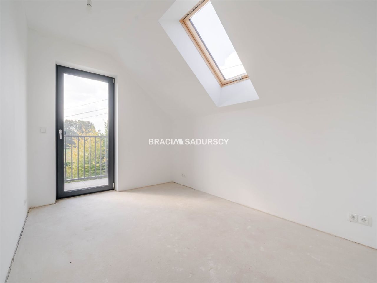 dom wolnostojący, 4 pokoje Koźmice Małe. Zdjęcie 25