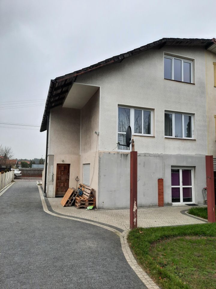 bliźniak, 6 pokoi Brzoza, ul. Jarzębinowa. Zdjęcie 2