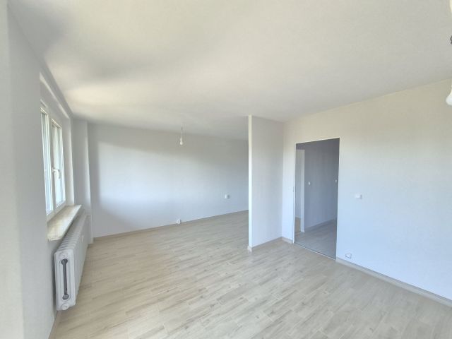 Mieszkanie 3-pokojowe Żory. Zdjęcie 1