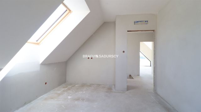 dom wolnostojący, 4 pokoje Karniów. Zdjęcie 16