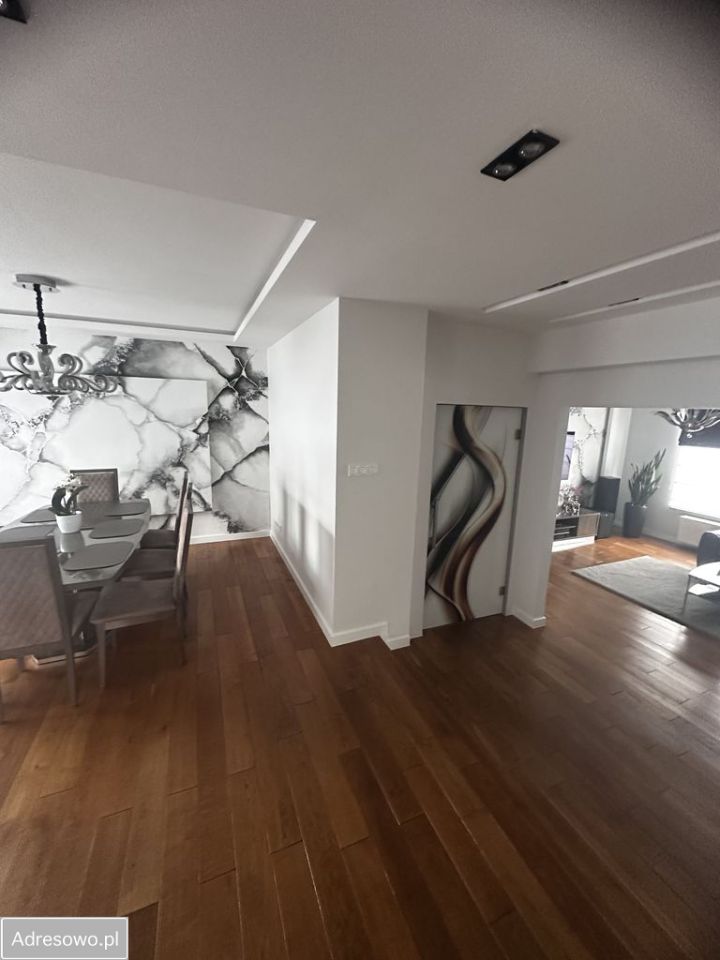 Mieszkanie 7-pokojowe Lesznowola. Zdjęcie 1
