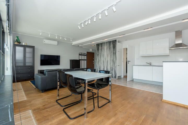 Mieszkanie 2-pokojowe Kraków Stare Miasto, ul. Szlak. Zdjęcie 2