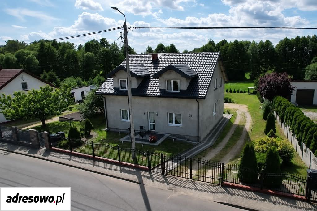 Shtëpi, 270 m²