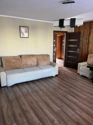 Mieszkanie 3-pokojowe Wieluń, os. kard. Stefana Wyszyńskiego. Zdjęcie 1