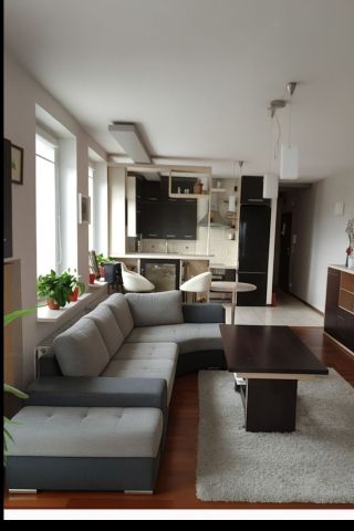 Mieszkanie 3-pokojowe Kielce. Zdjęcie 1