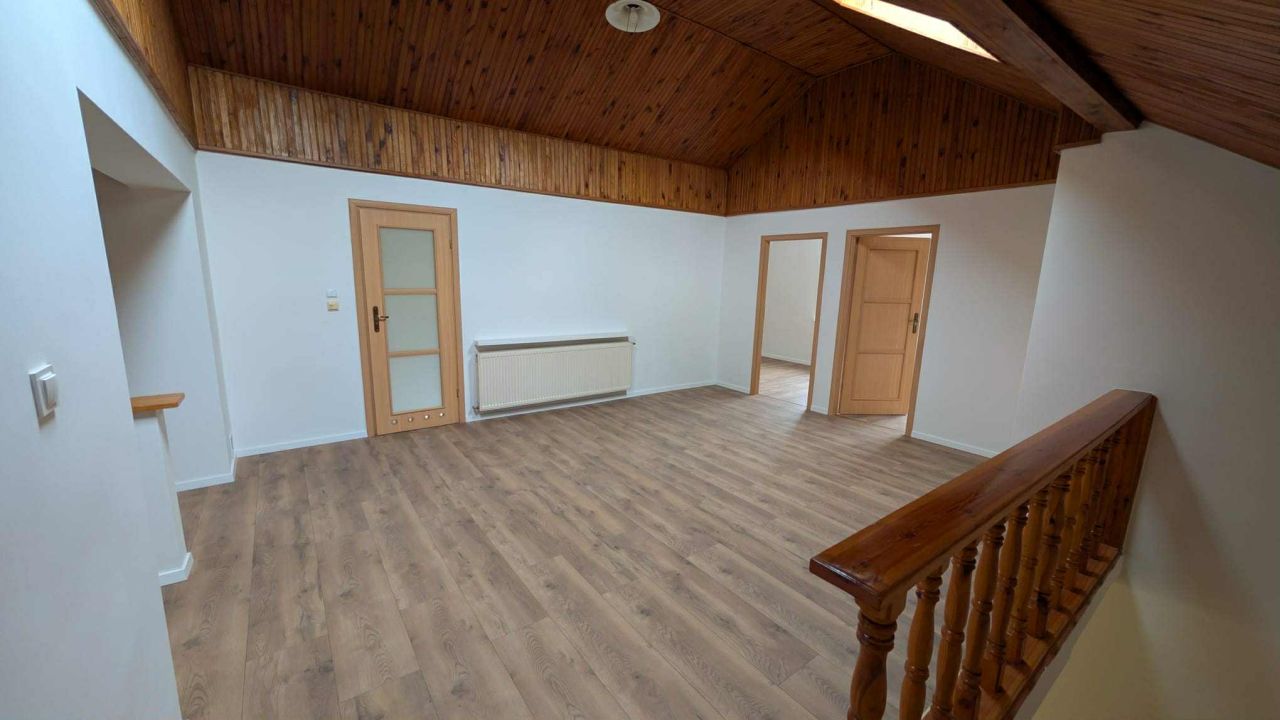 dom wolnostojący, 6 pokoi Dąbrówka Nowa, ul. Szlachecka. Zdjęcie 2