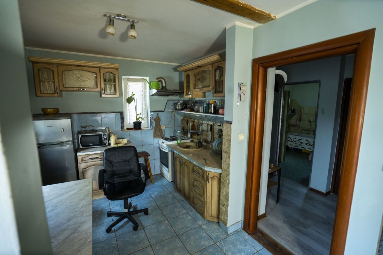 gospodarstwo, 5 pokoi Trzcinisko. Zdjęcie 10