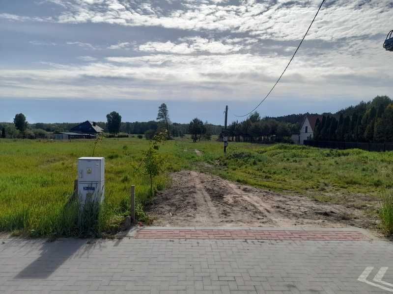 Działka inwestycyjna Lewickie