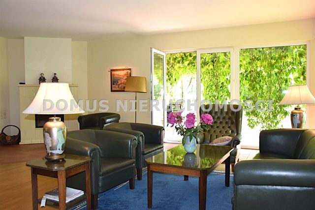 dom wolnostojący, 10 pokoi Ewcin. Zdjęcie 10