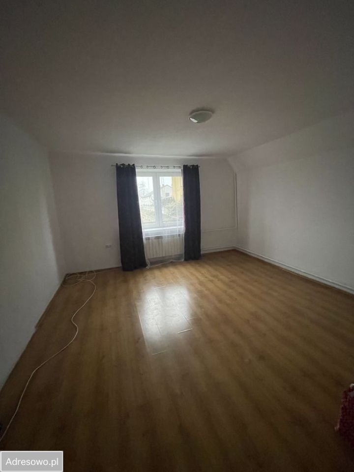 dom wolnostojący, 5 pokoi Brzezia. Zdjęcie 5